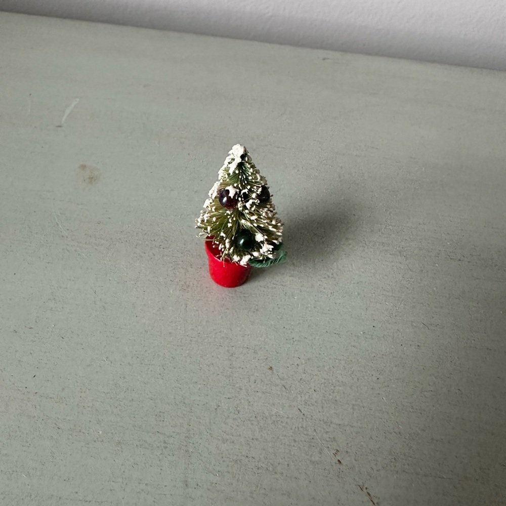 Vintage miniature bottle brush Christmas tree flocked ornaments rare